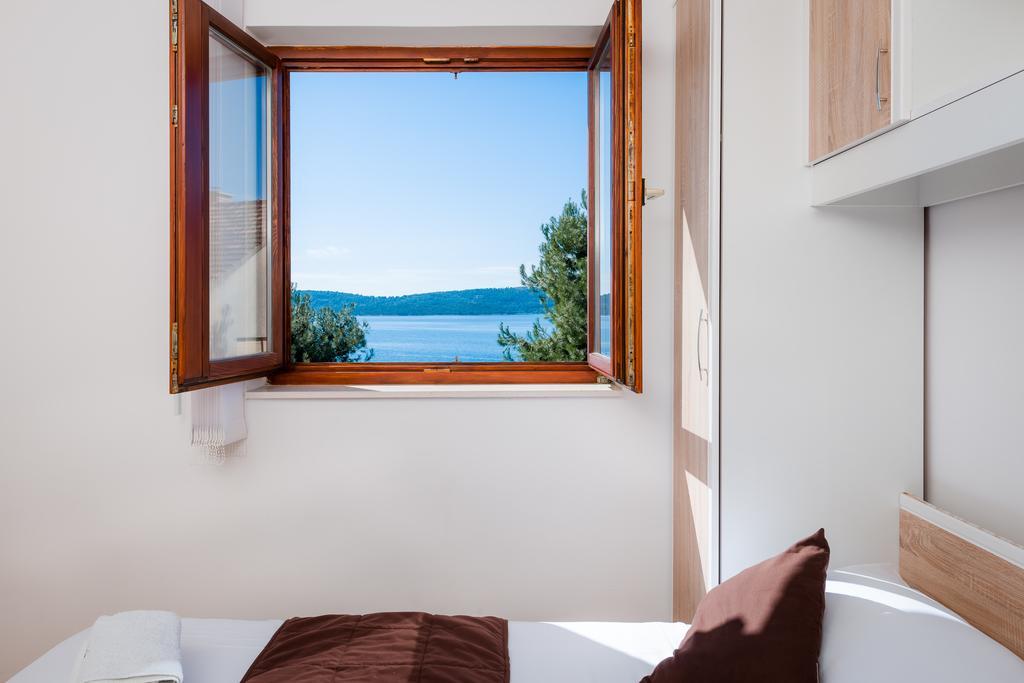 Apartments Villa Luxor Трогир Екстериор снимка