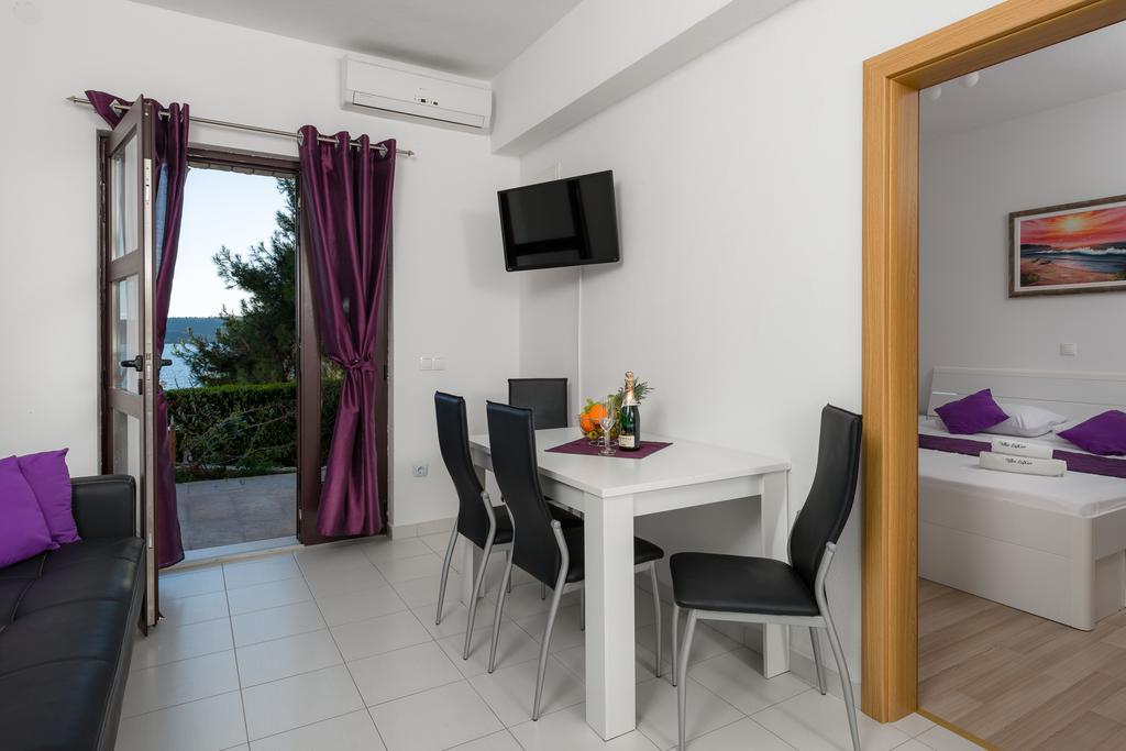 Apartments Villa Luxor Трогир Екстериор снимка