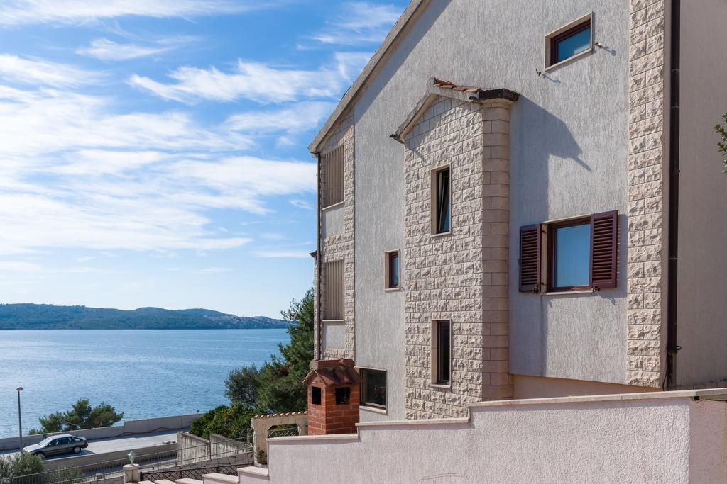 Apartments Villa Luxor Трогир Екстериор снимка