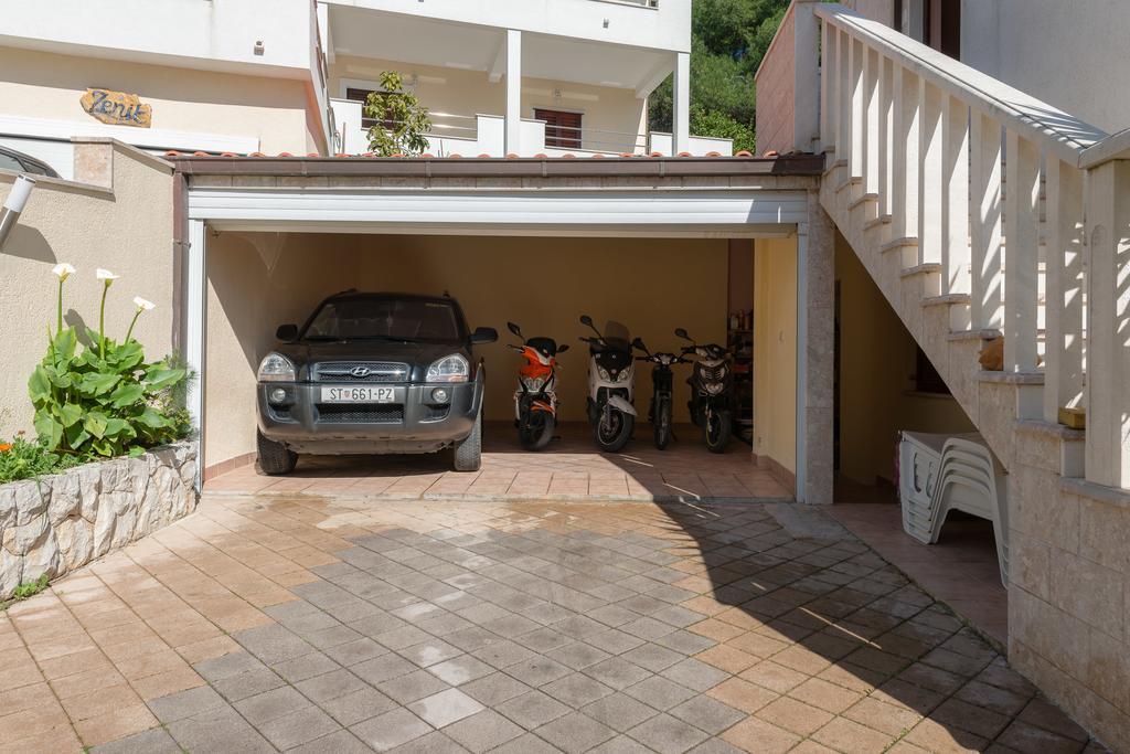 Apartments Villa Luxor Трогир Екстериор снимка