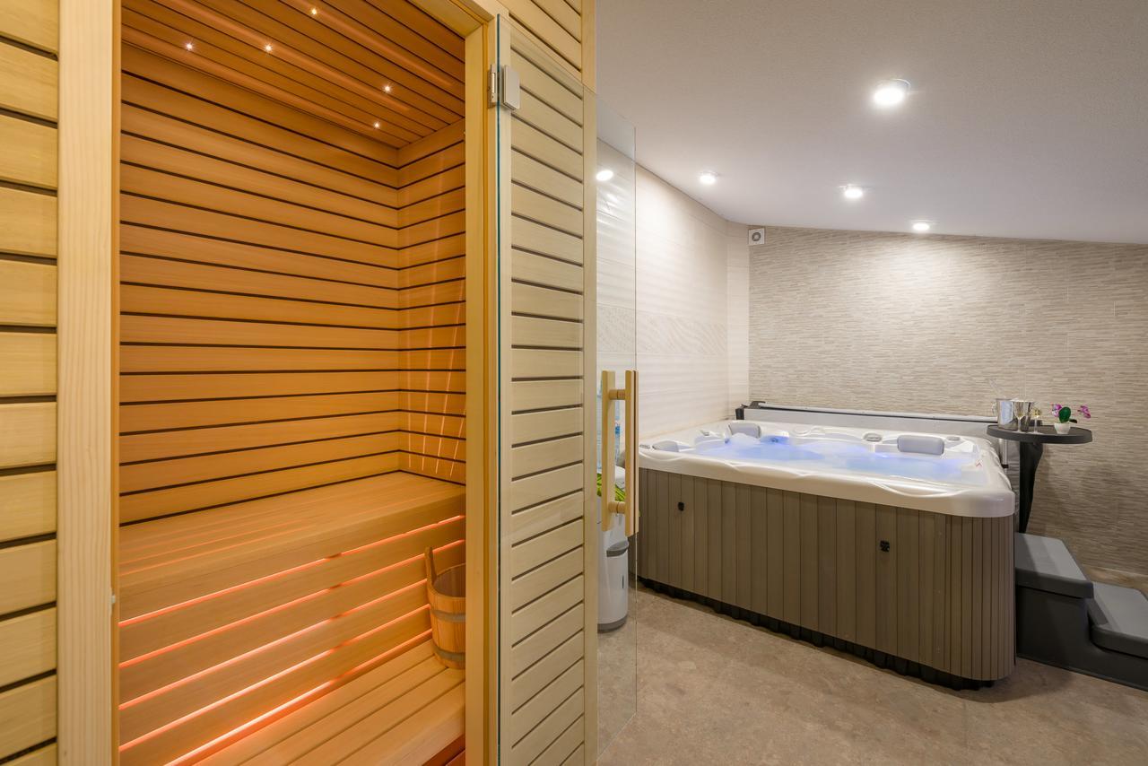 Apartments Villa Luxor Трогир Екстериор снимка